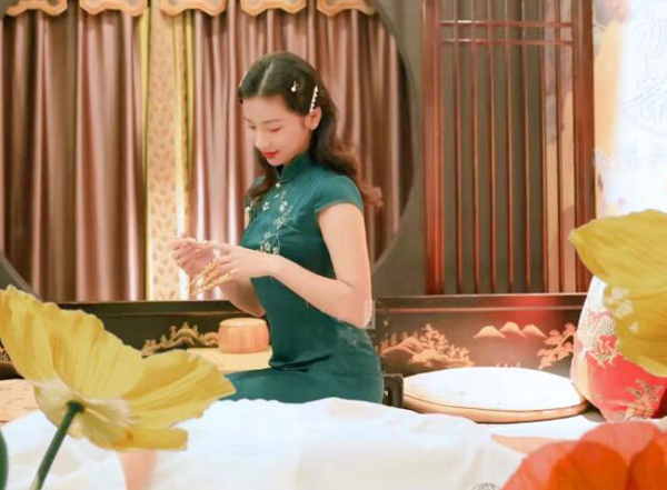 月初去成都龙泉驿桑拿私人会馆,花样真是惊呆我了